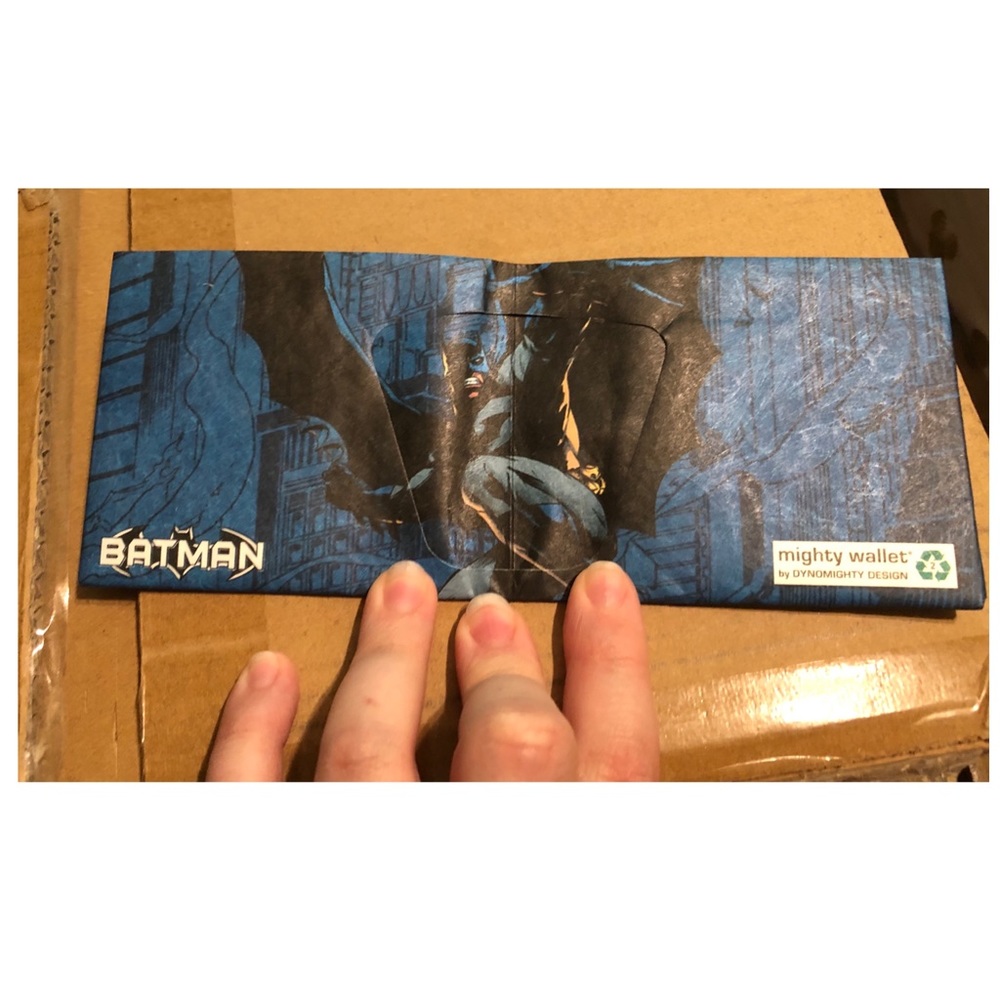 Batman Wallet - Picture 2 of 4